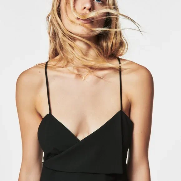 🆕 | Zara Surplice Dress in Black - Picture 5 of 10